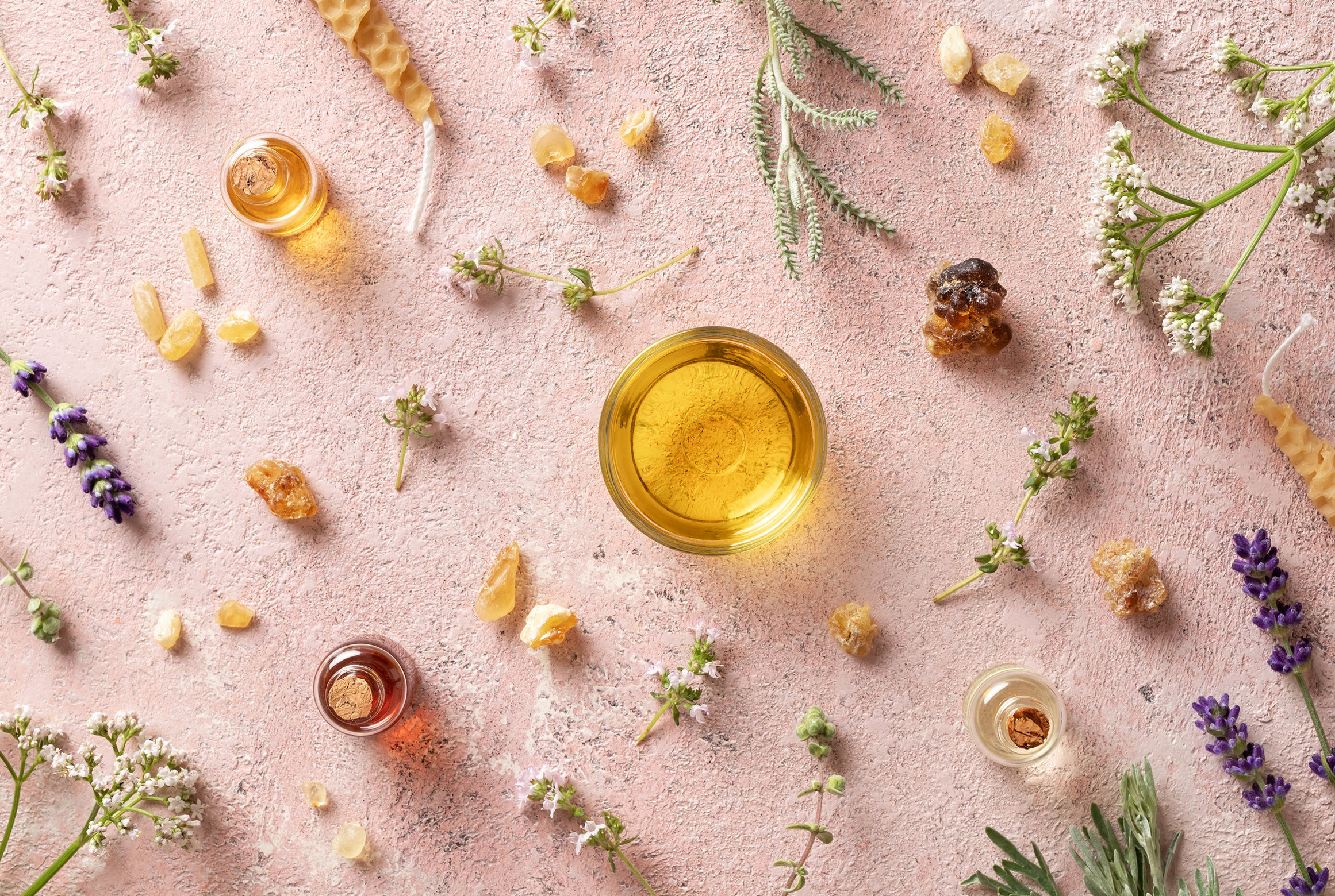 Easy Essential Oil Solutions For Summer's Biggest Problems